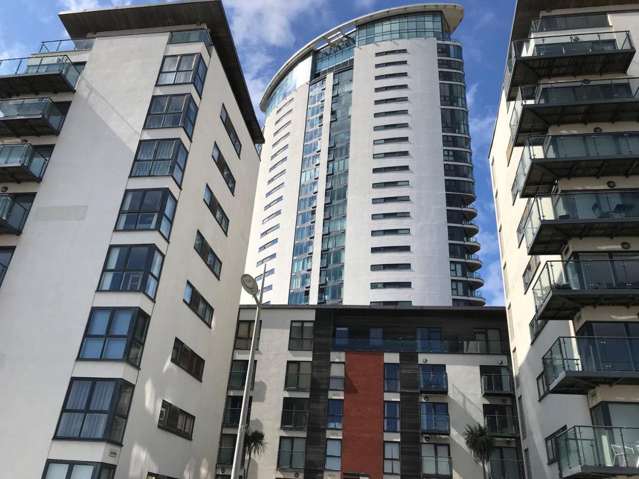 Meridian Quay Apartments, By Jsw Short Stay Swansea Kültér fotó