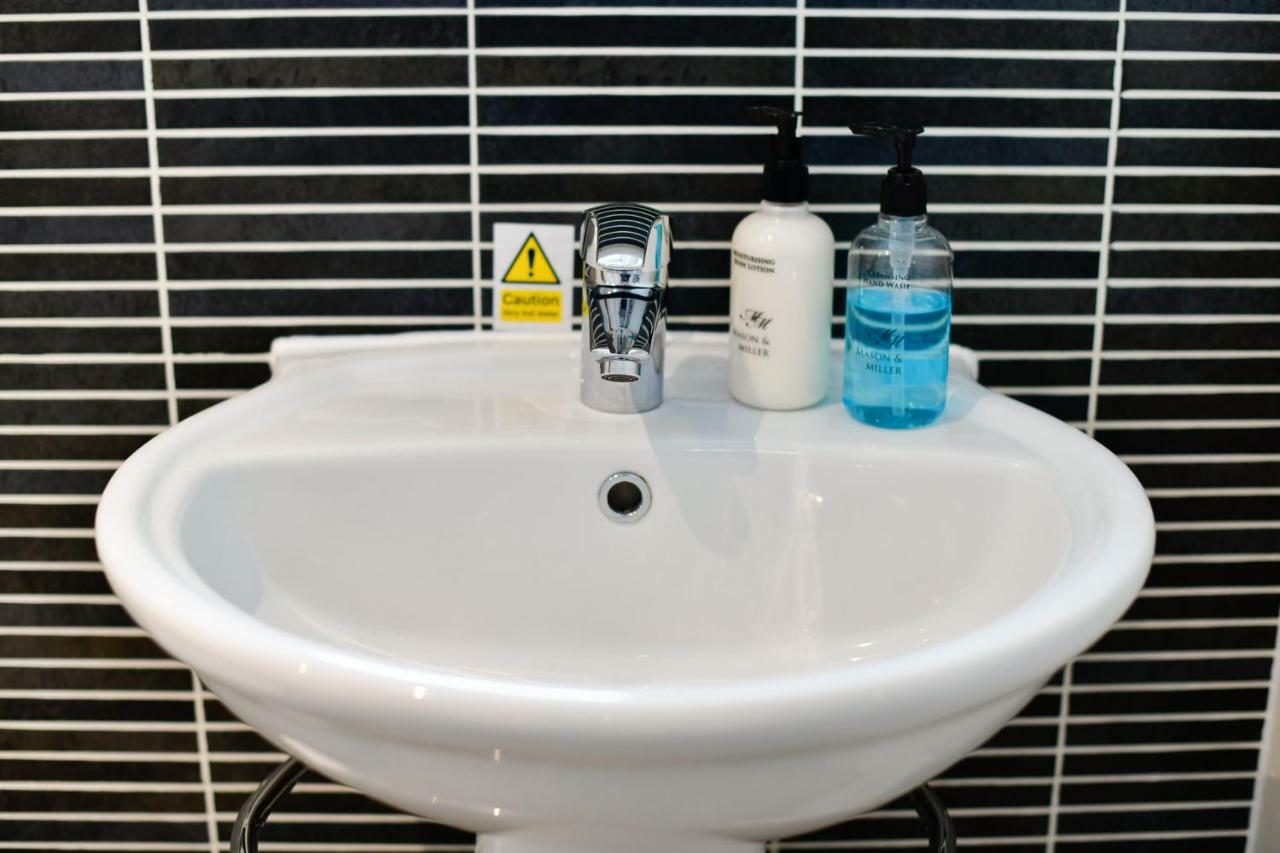 Meridian Quay Apartments, By Jsw Short Stay Swansea Kültér fotó