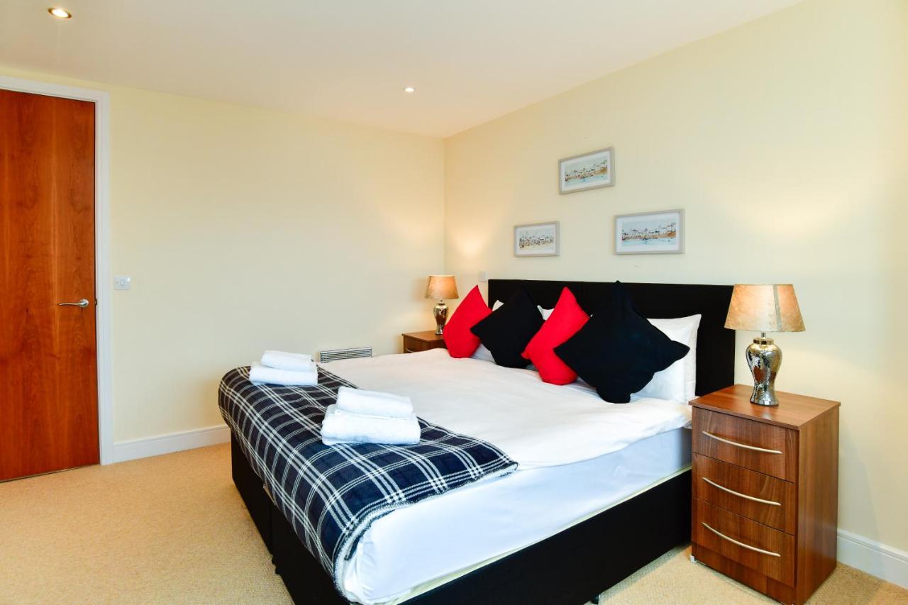 Meridian Quay Apartments, By Jsw Short Stay Swansea Kültér fotó