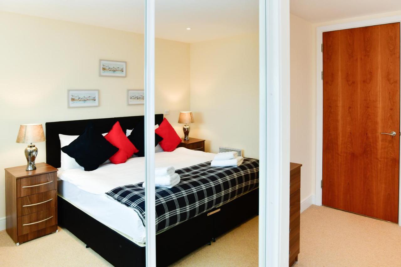 Meridian Quay Apartments, By Jsw Short Stay Swansea Kültér fotó